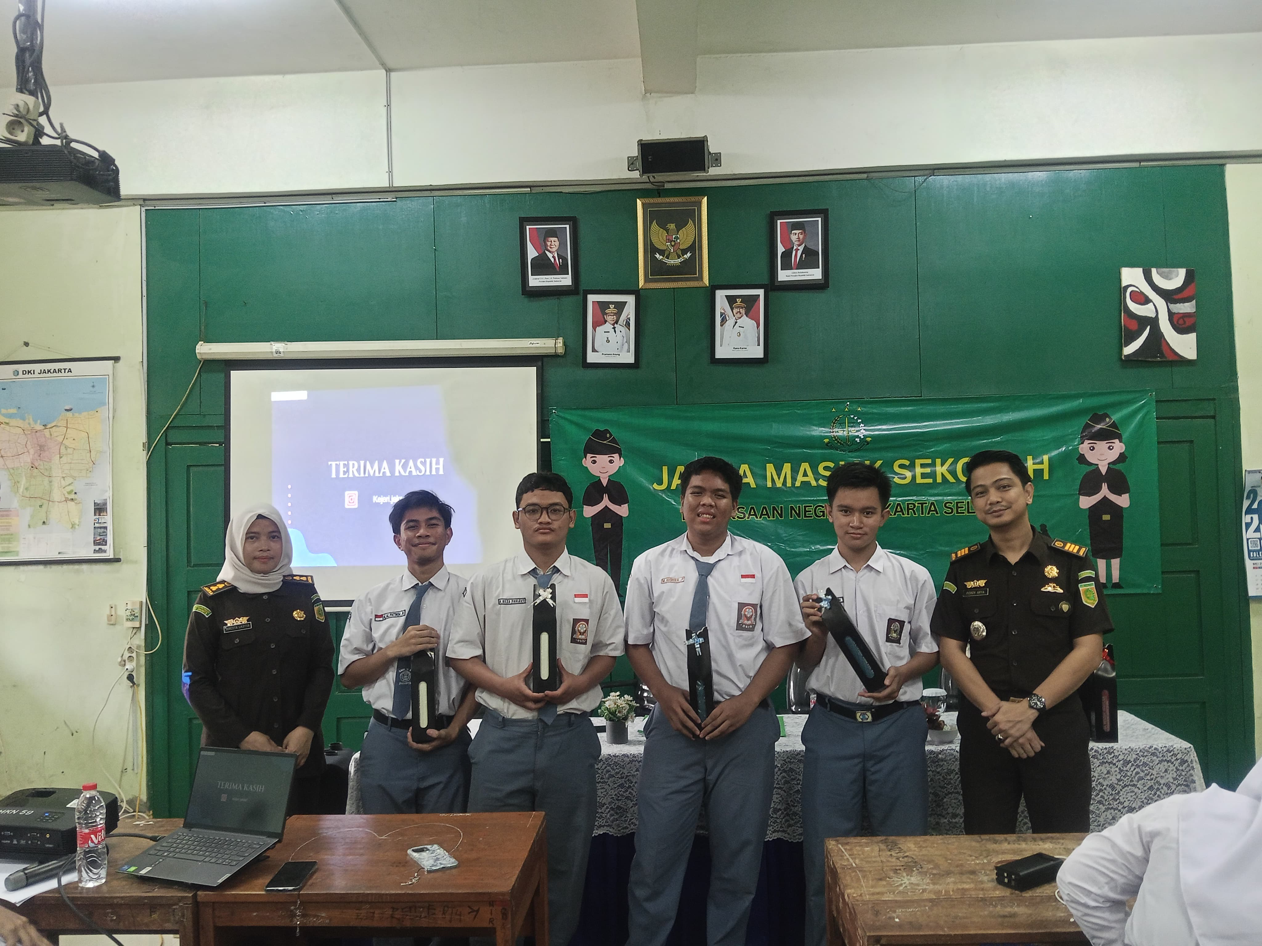 Gedung Sekolah SMA NEGERI 4 JOGJA